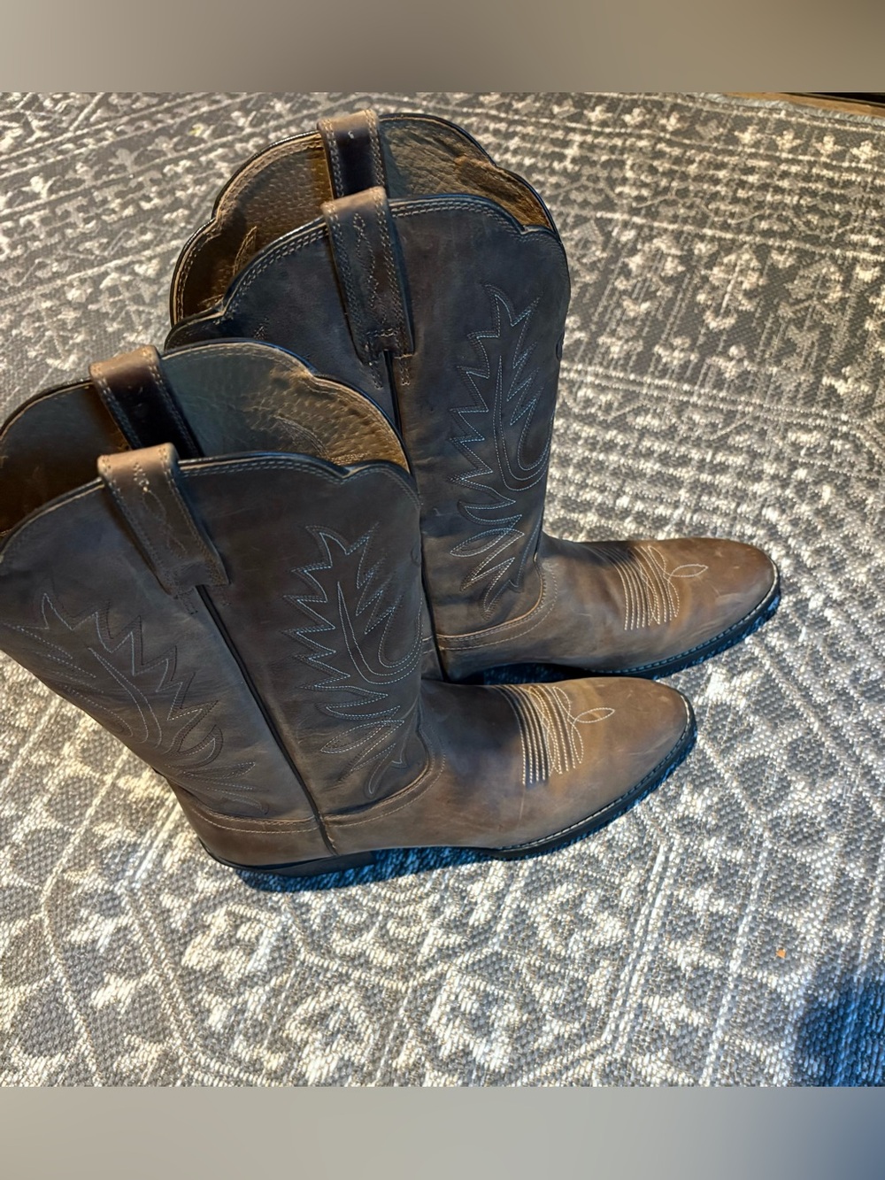 ARIAT  Brown Leather Western Cowboy Boots